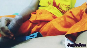 La Seduttrice Ebano Soddisfa La Sua Voglia Di Cazzi Hardcore